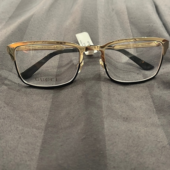 Authentic Gucci eyeglasses - Picture 3 of 5